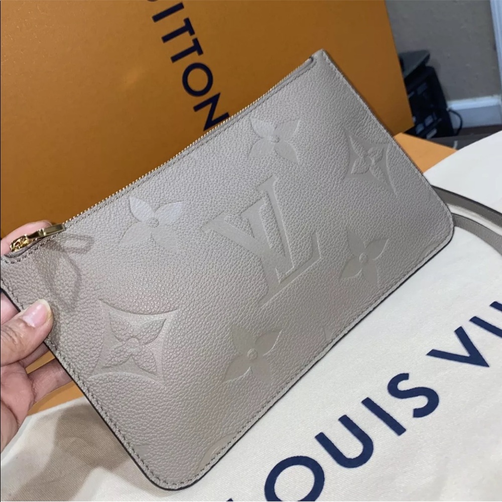 Louis Vuitton Empriente Pochette wallet